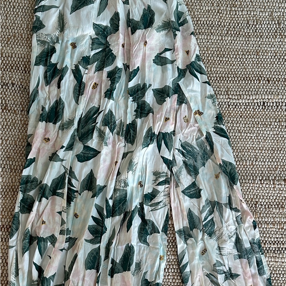 Billabong x Salty Blonde Peachy Keen Skirt with Green and White Floral Design